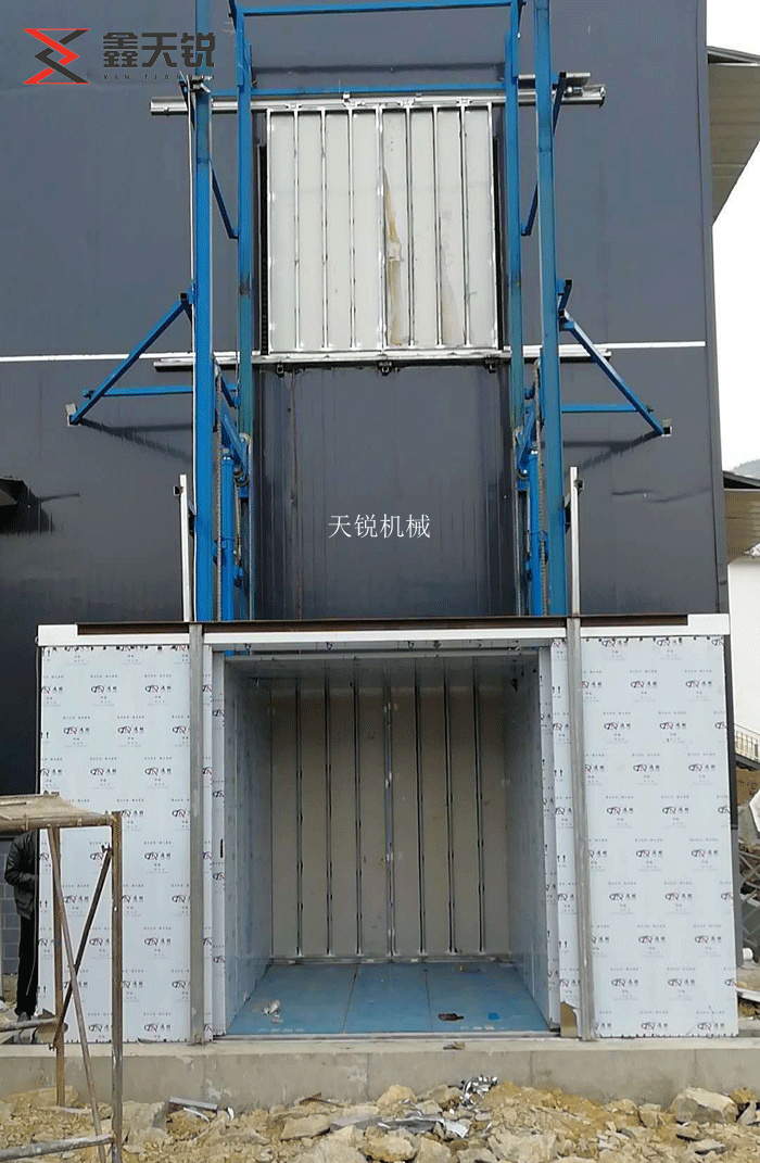 日照轿厢式升降货梯